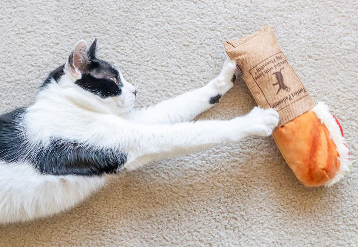PLAY - Gatos Juguete Kicker Baguette De Atún